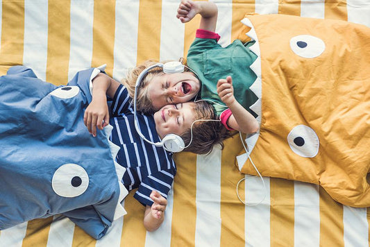 サメのスリーピングバッグ for キッズ(2–6歳) - BABY BITES JAPAN(ベイビーバイツジャパン)