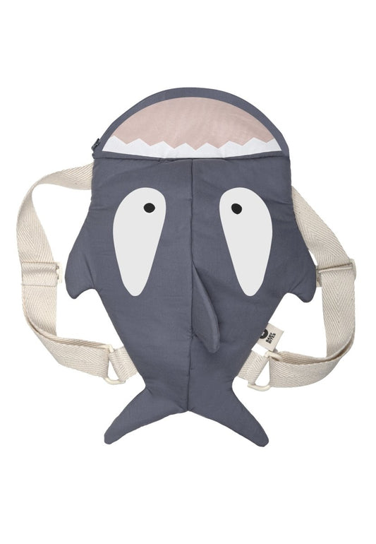 【限定品】サメのベビーリュック <ロングアイバージョン> - BABY BITES JAPAN(ベイビーバイツジャパン)